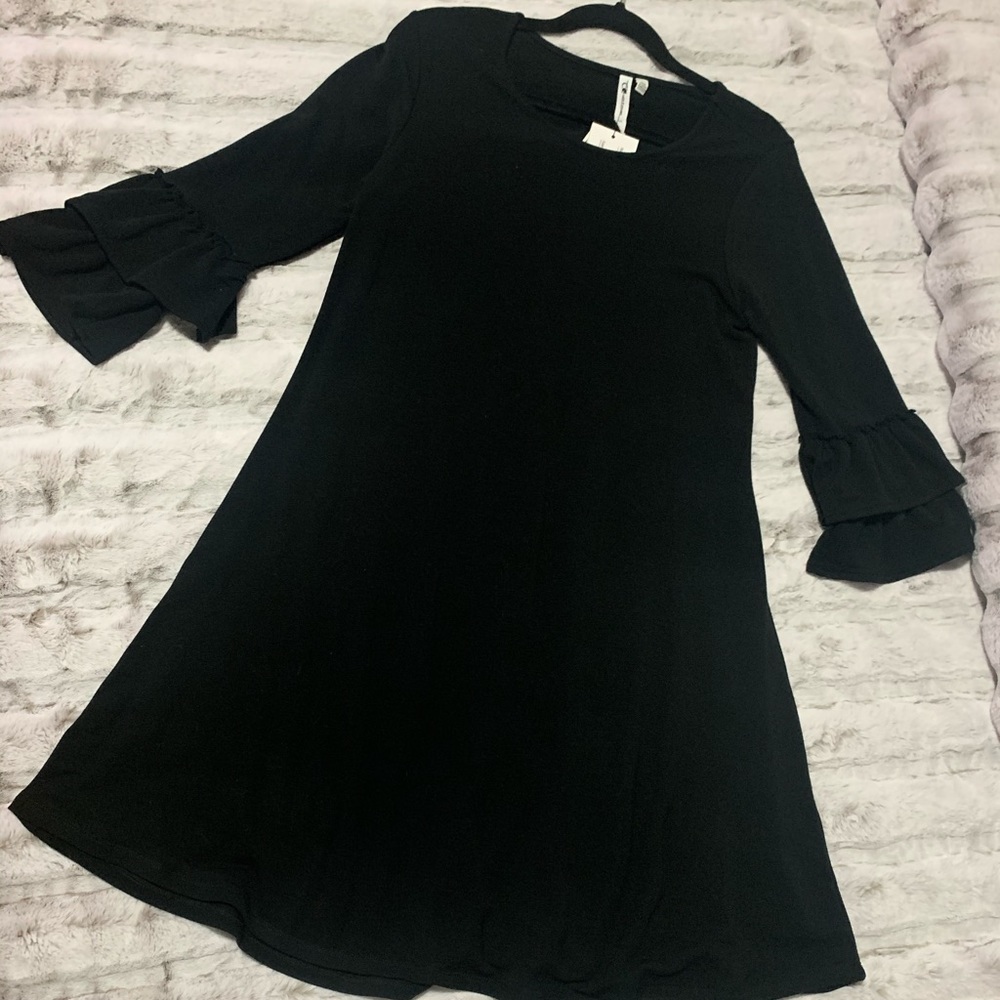 Cable & Gauge. Never worn Black Dress